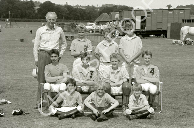 1986Pony club  Cowdray squad (1)